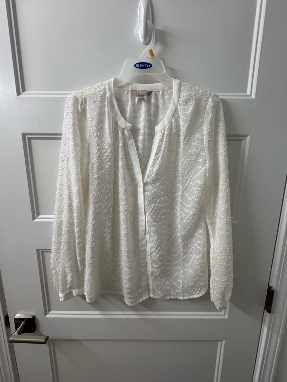 Banana Republic Ivory Textured Dot Button-Front Blouse